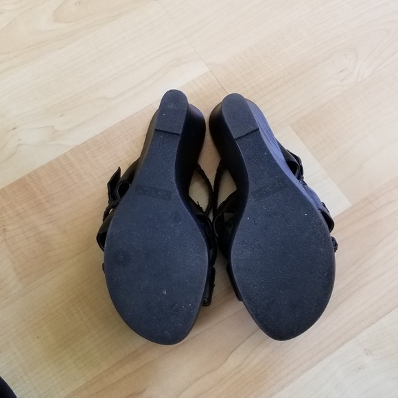 Pesaro Sandles - Picture 3 of 3